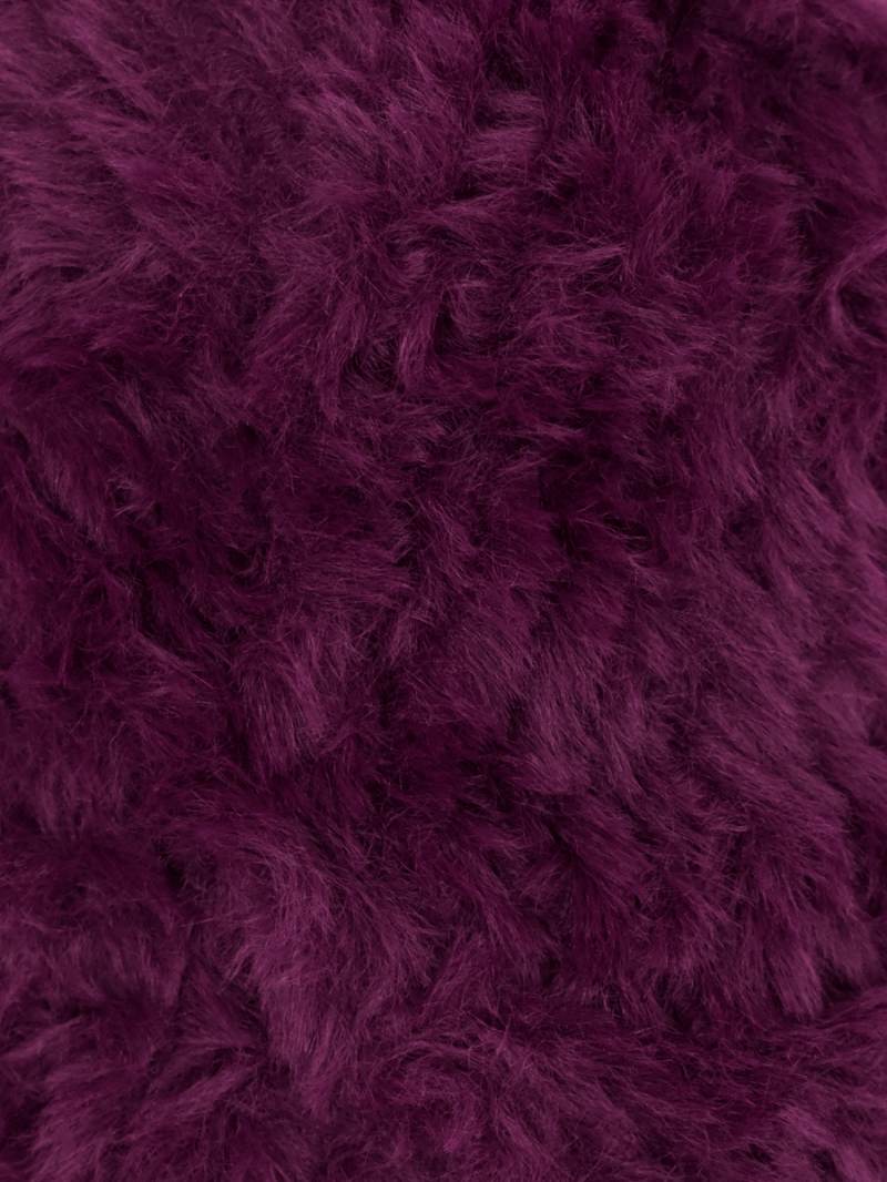 Furreal — Purple Finch (19), official yarn texture close-up