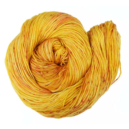 Official color reference: 217 Gleam — Wonderland Yarns March Hare. Yarn texture and thickness may differ.