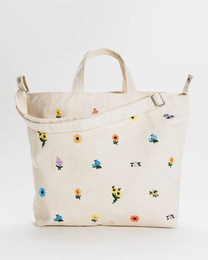 Baggu - Bags — Horizontal Zip Duck Bag - Embroidered Ditsy Floral